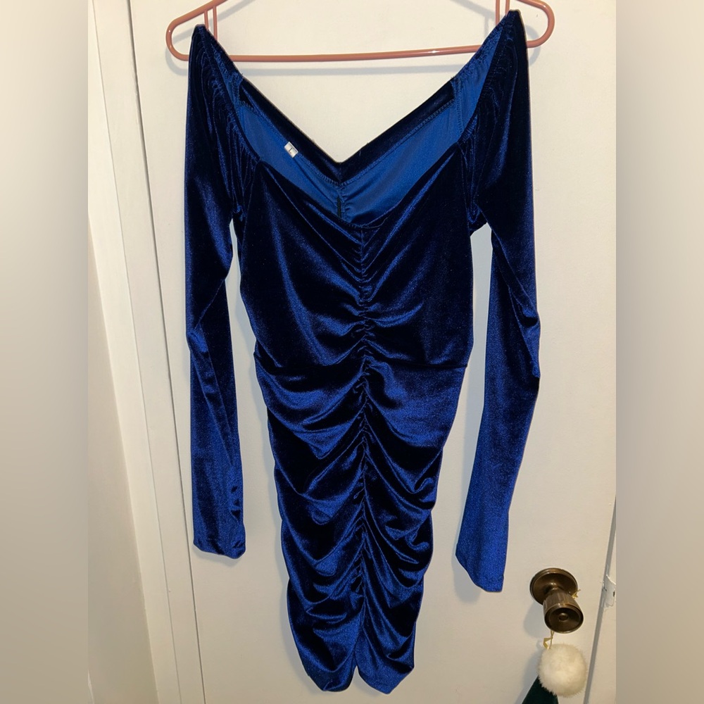 Rushing Blue Velvet Dress
